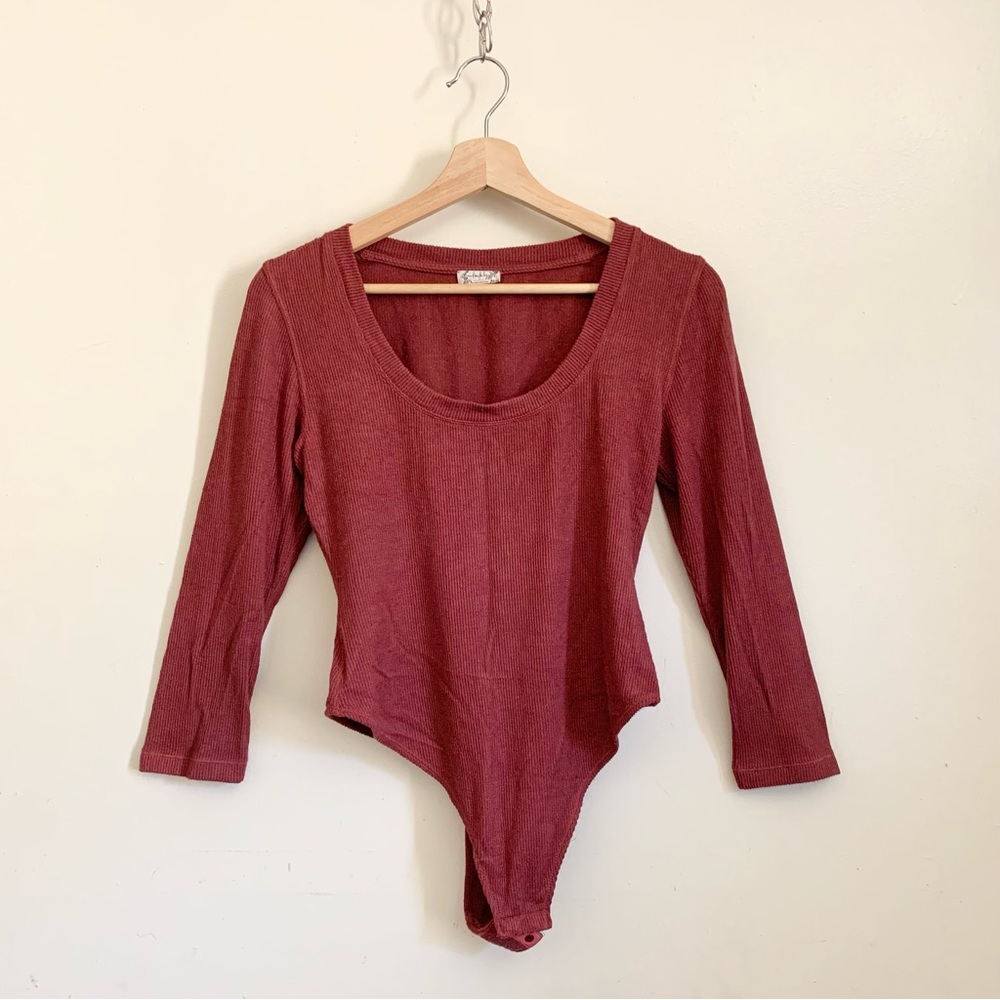❤️ 3Free People Intimately Burgundy Ribbed Crewneck Long Sleeves Bodysuit Medium